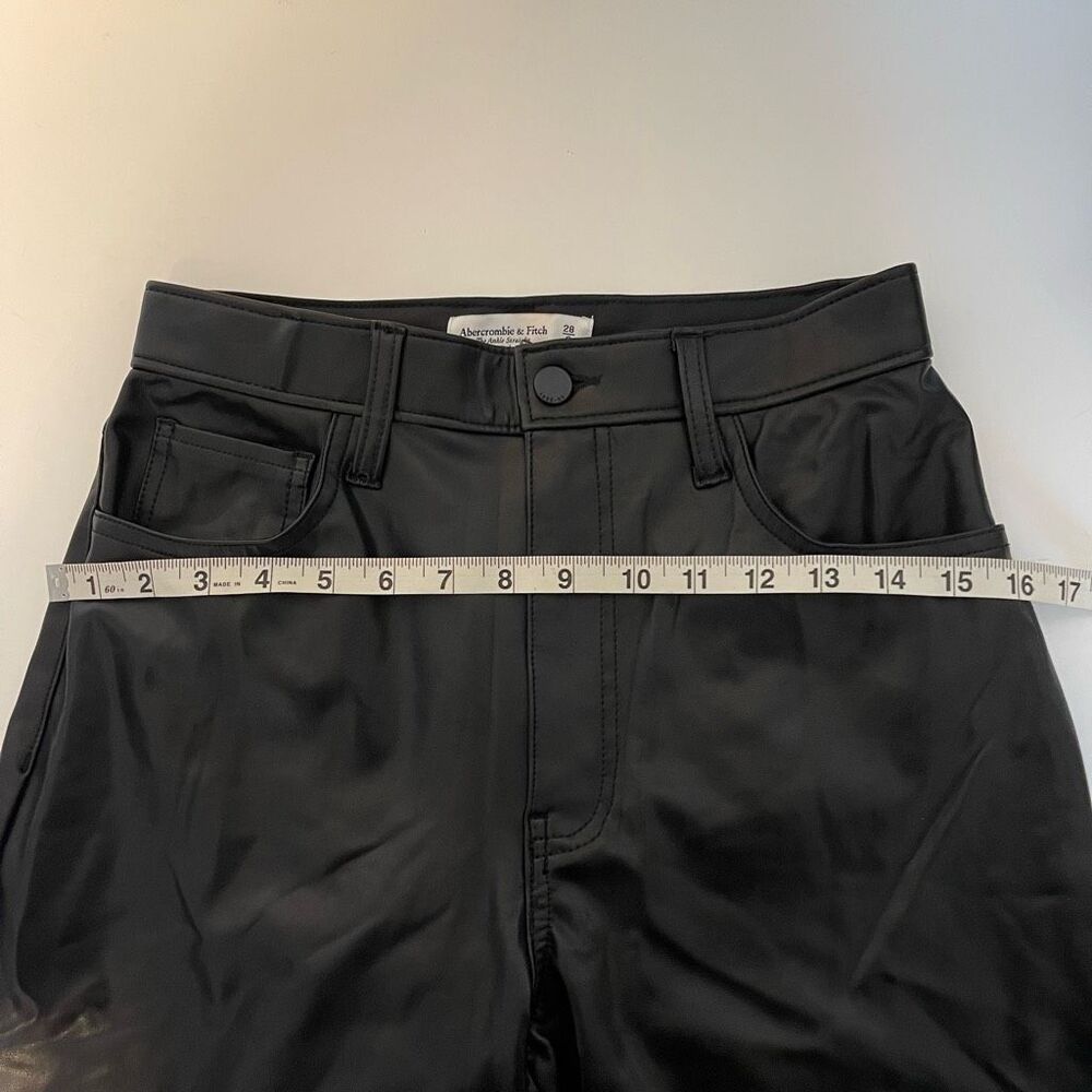 Abercrombie & Fitch The Ankle Straight Ultra High Rise Vegan Leather Curve Love - Picture 7 of 9